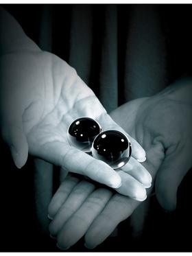 Pipedream Fetish Fantasy: Black Glass Ben-Wa Balls, Medium
