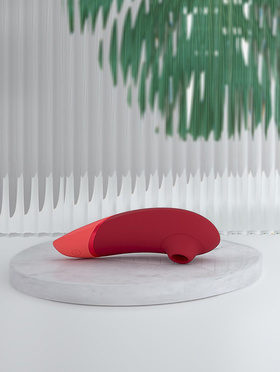 Womanizer: Next, rød